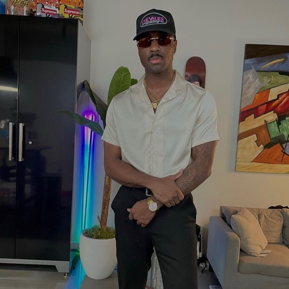 Chevalier Palace Atelier Snapback Hats - Picture 4 of 6